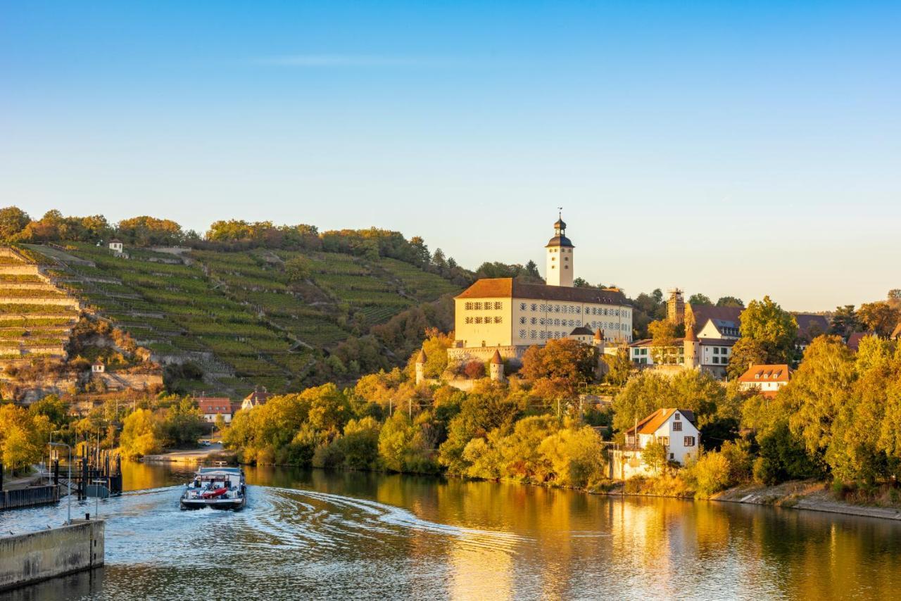Schlosshotel Horneck Gundelsheim  Exterior photo